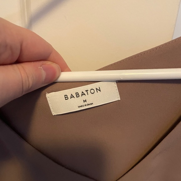 NWOT Aritzia | Blush Crop - Picture 2 of 2